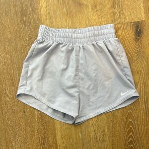 Nike girls light purple Athletic Shorts small